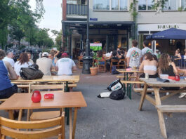 Pleinen van Oost. Domweg gelukkig op het Dapperplein
