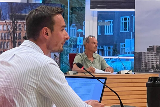 Vijf insprekers zetten kantinekwestie Sporthal Zeeburg op scherp