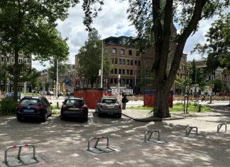 Gebruikersbus niet naar taxistandplaats Linnaeusstraat