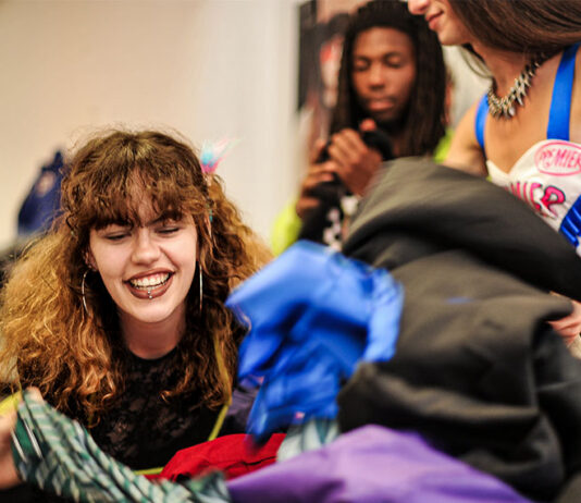Amsterdam zet repareren, ruilen en tweedehands kleding in de schijnwerpers
