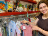 ‘Alles voor nul tot twaalf, schoon de winkel uit.’