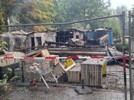 Parknest in Flevopark door brand verwoest.