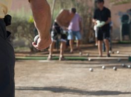 Het legendarische Jeu de boules-toernooi strijkt neer op het Krugerplein