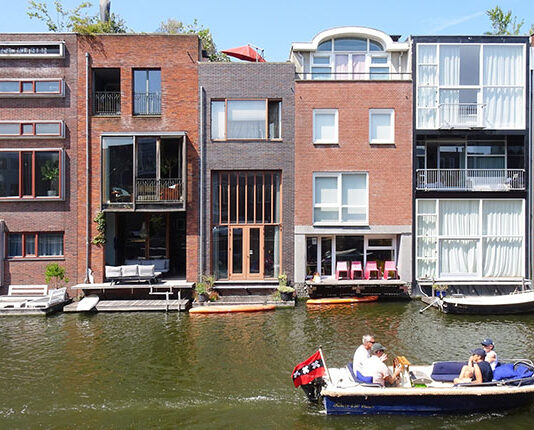Ontdek ‘gebouwen door vrouwen’ in het Oostelijk Havengebied