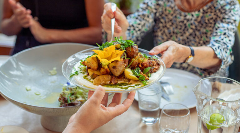 Samen aan tafel bij De Oogstkeukens