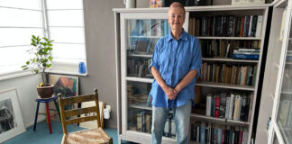 De boekenkast van Teuntje Klinkenberg