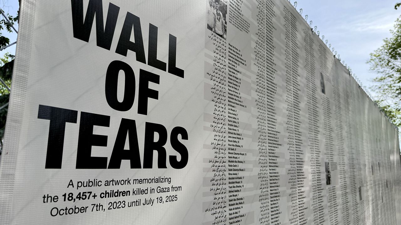 Foto Wall_of_Tears_Dearborn_2 Phill Buehler -Plein Theater